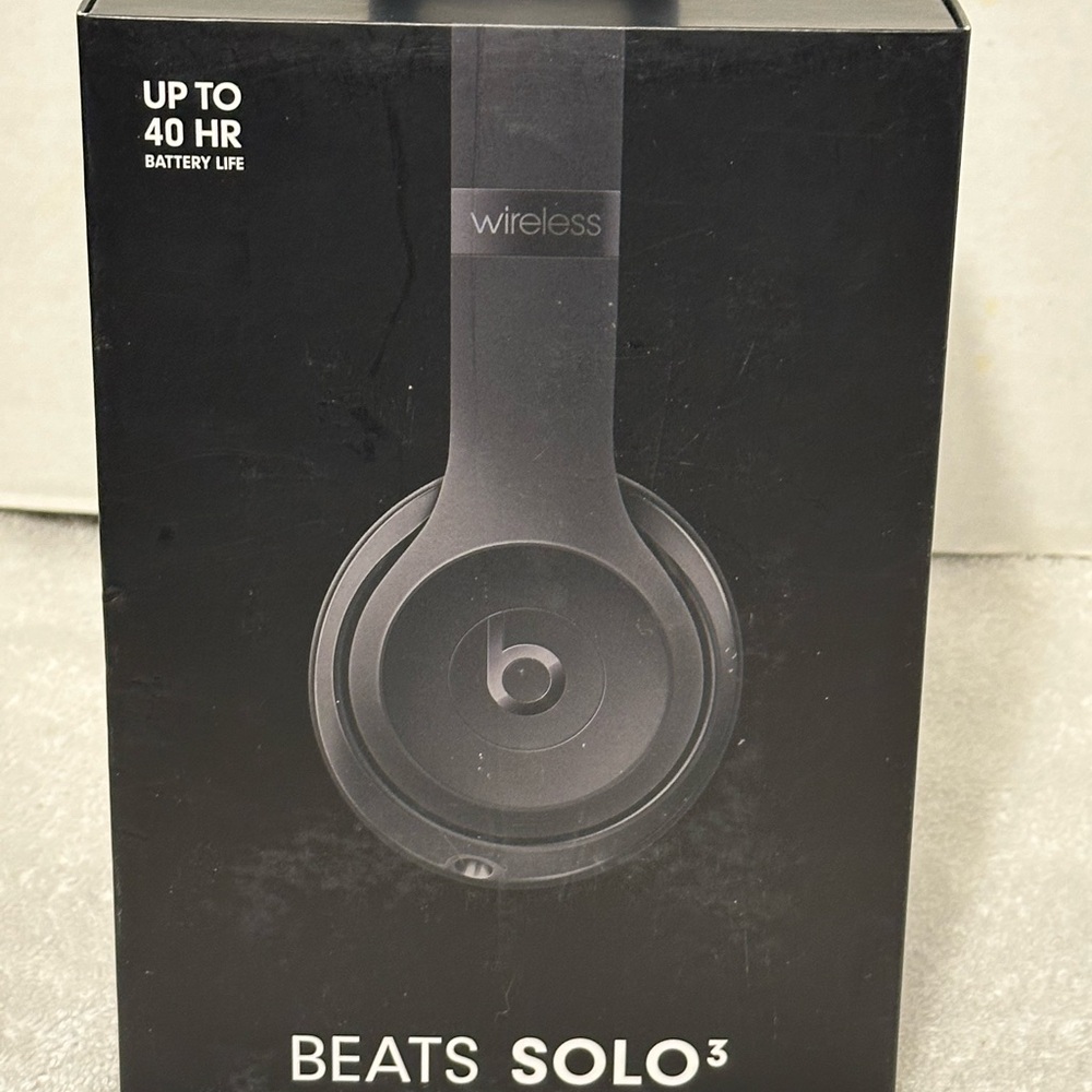 Beats Solo3 Wireless Headphones - Black